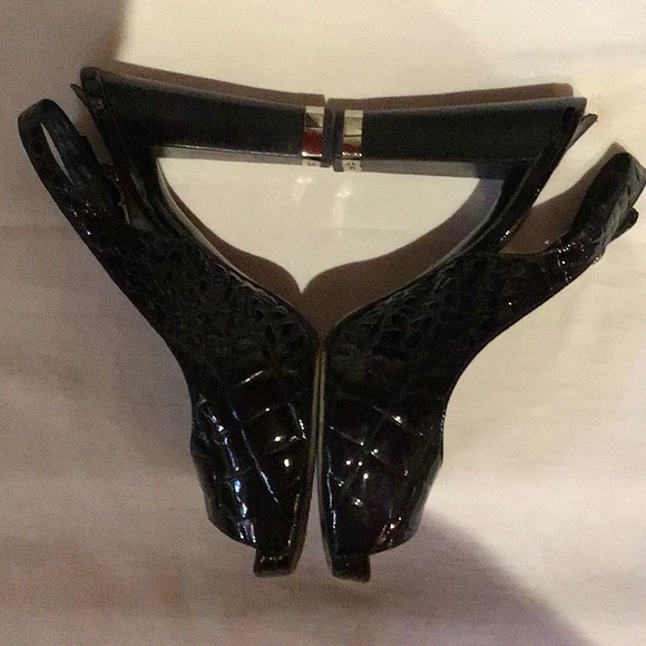 Vintage-circa 1980’s Tory Burch peep toe heels - Picture 5 of 6